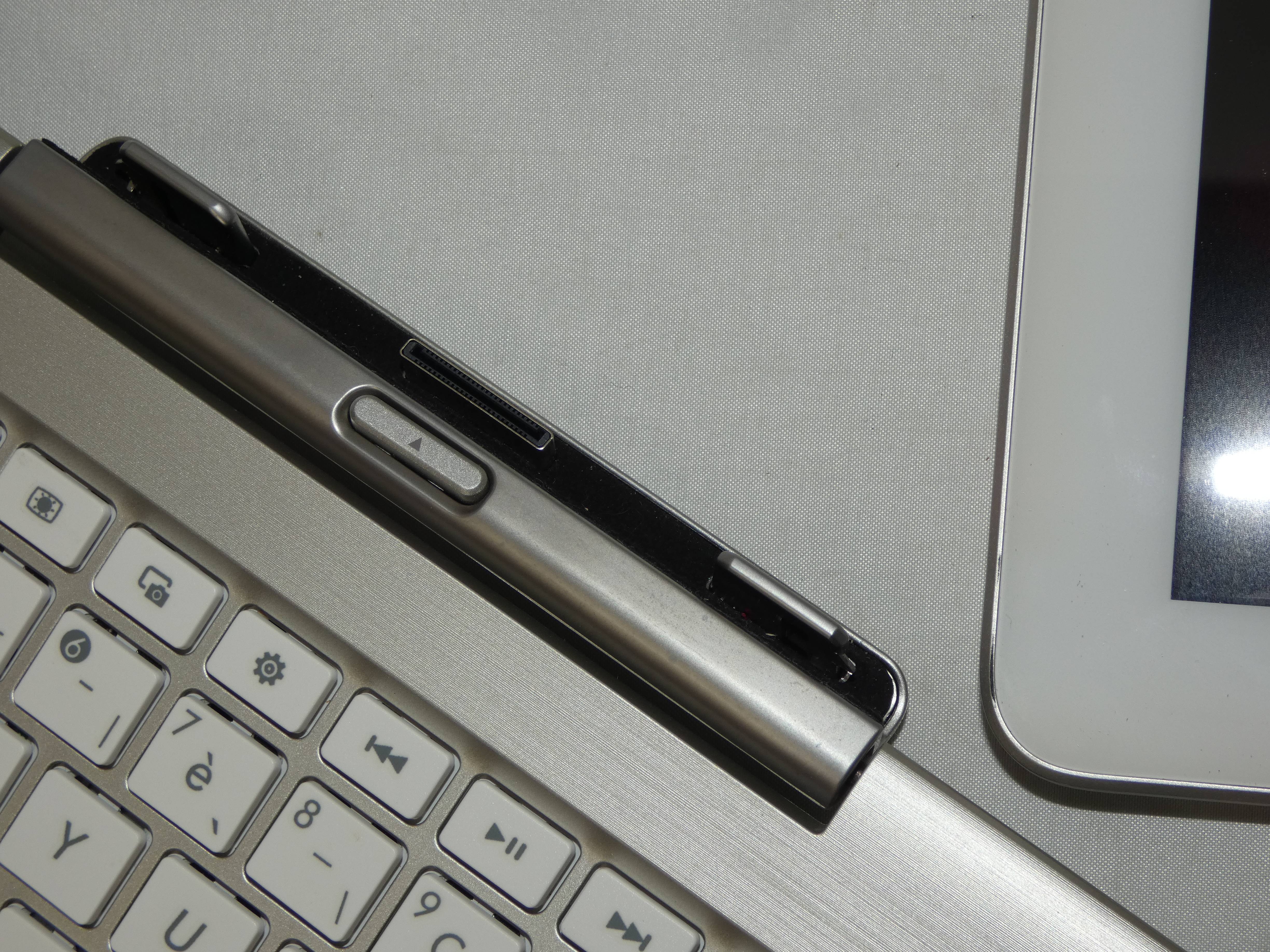 Tablette ASUS K010 avec clavier Très bon état - Vue 4 - 